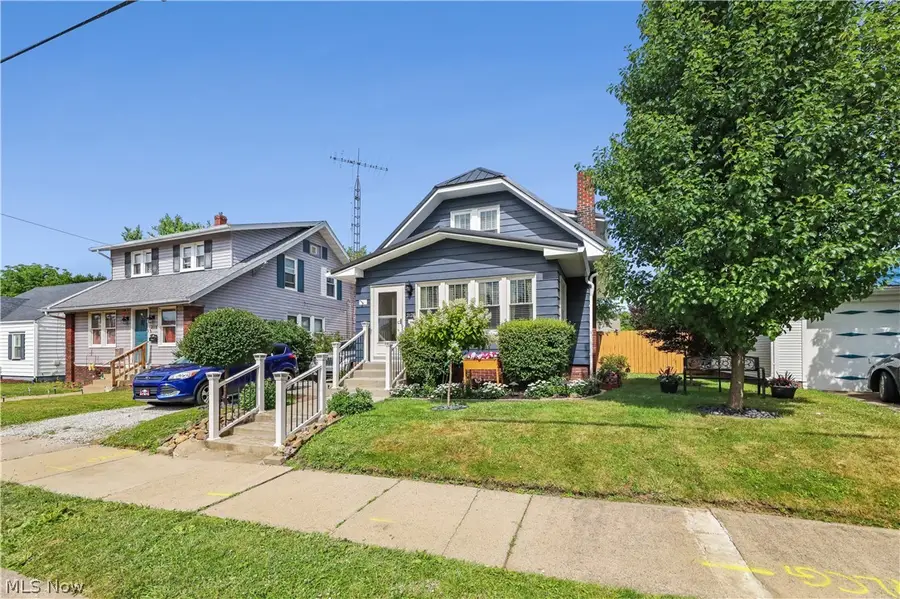 2128 S Freedom Avenue, Alliance, OH 44601 - #3