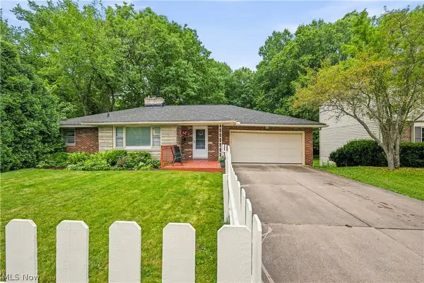 646 Palisades Drive, Akron, OH 44303