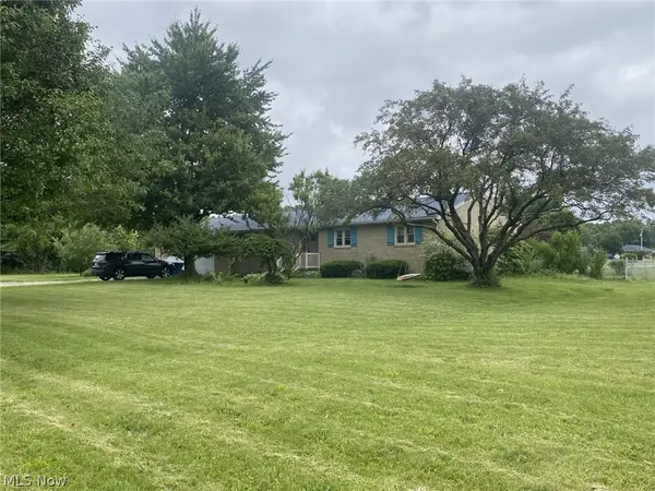 8292 Ravenna Avenue, Louisville, OH 44641