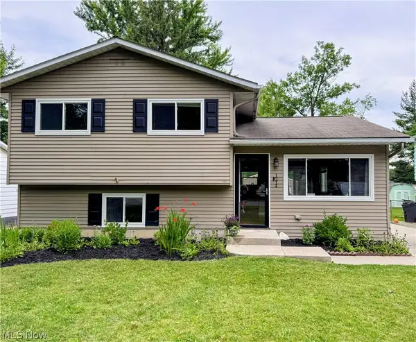 1214 Bryce Avenue, Aurora, OH 44202