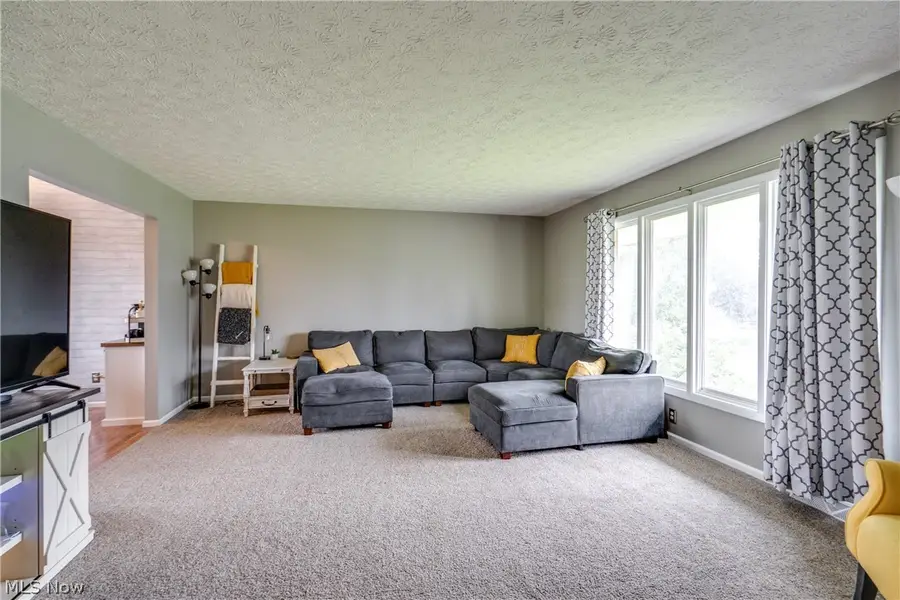 7363 Paxton Ne Street, Canton, OH 44721 - #3