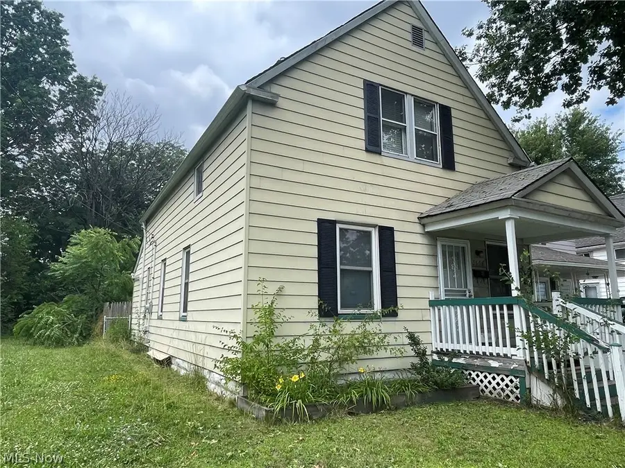 3666 E 55th Street, Cleveland, OH 44105 - #3