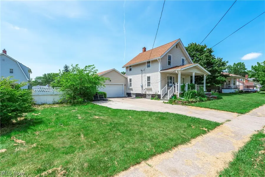 672 Jackson Street, Amherst, OH 44001 - #3