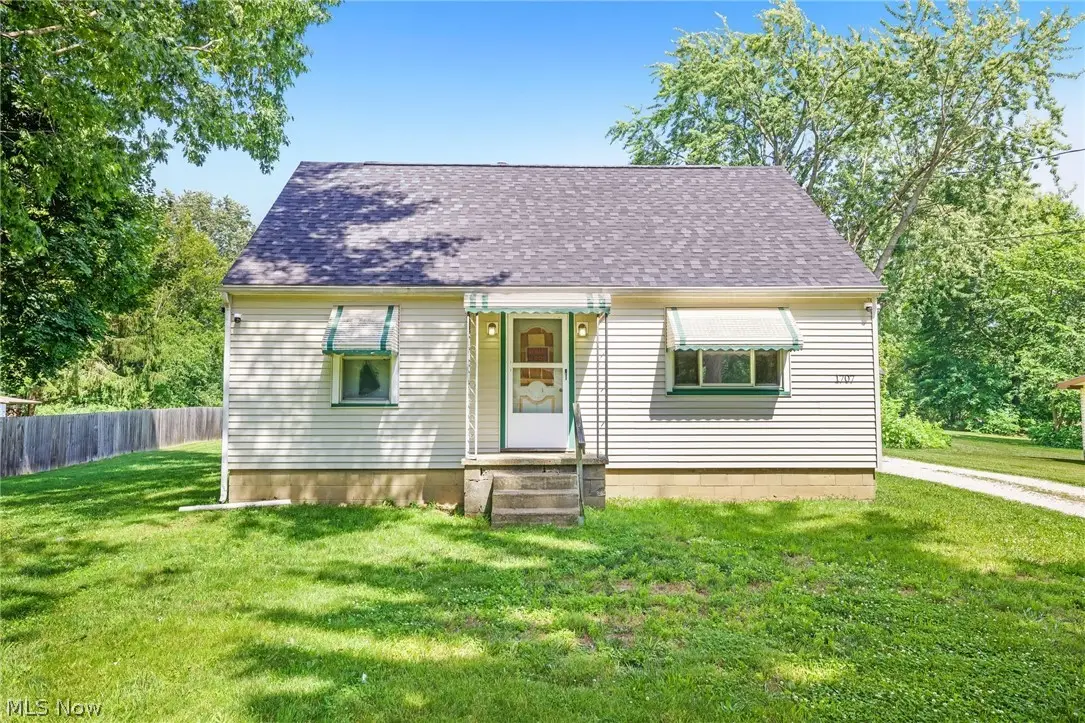 1707 Mohawk Drive, Akron, OH 44306 - #1