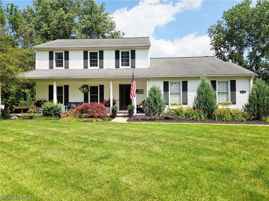 3753 Jaycox Road, Avon, OH 44011 - #2