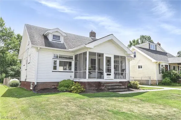 4213 W 223rd Street, Fairview Park, OH 44126