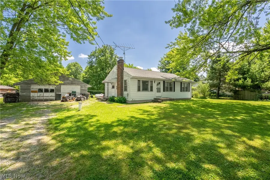 8753 S Duck Creek Road, Berlin Center, OH 44401 - #3
