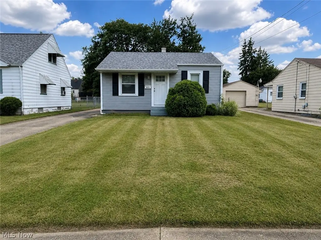 1613 Everett Avenue, Youngstown, OH 44514 - #1