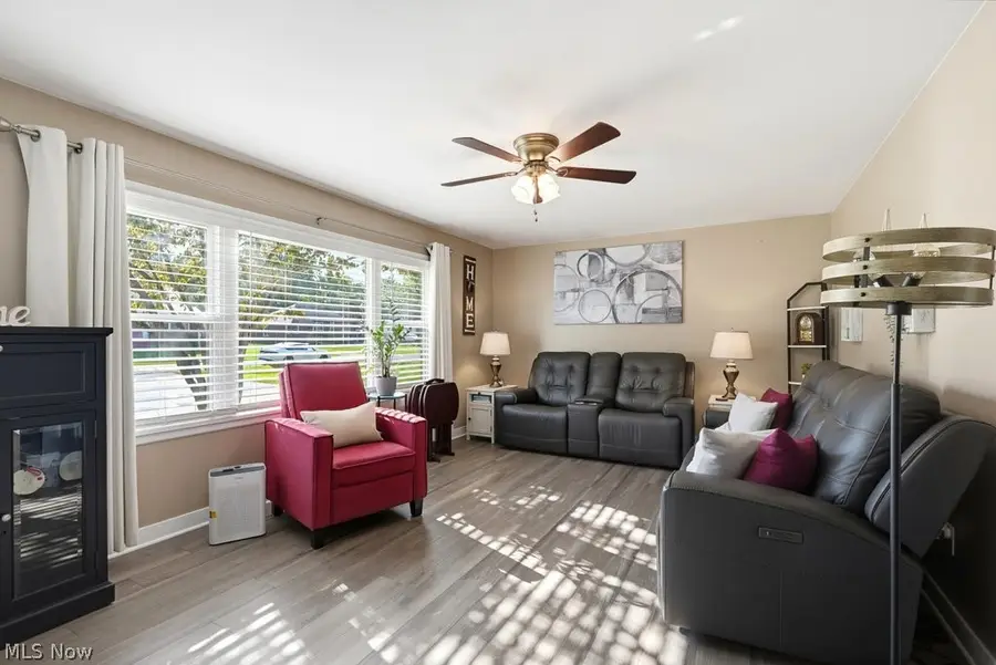 3088 N Bender Avenue, Portage Lakes, OH 44319 - #3