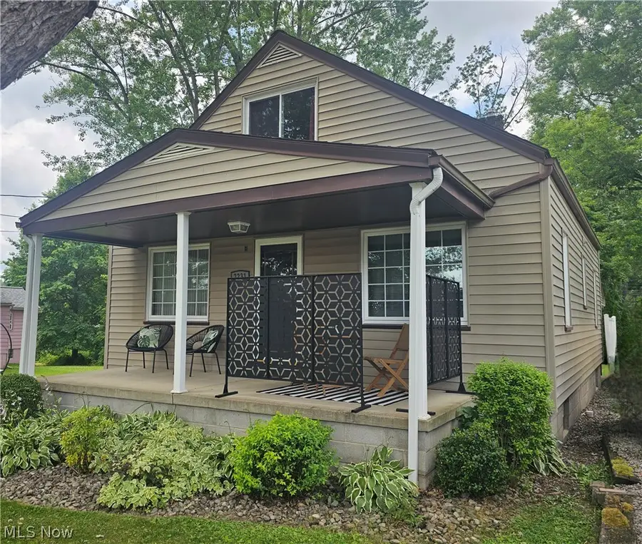 2231 N Glenwood Avenue, Niles, OH 44446 - #3