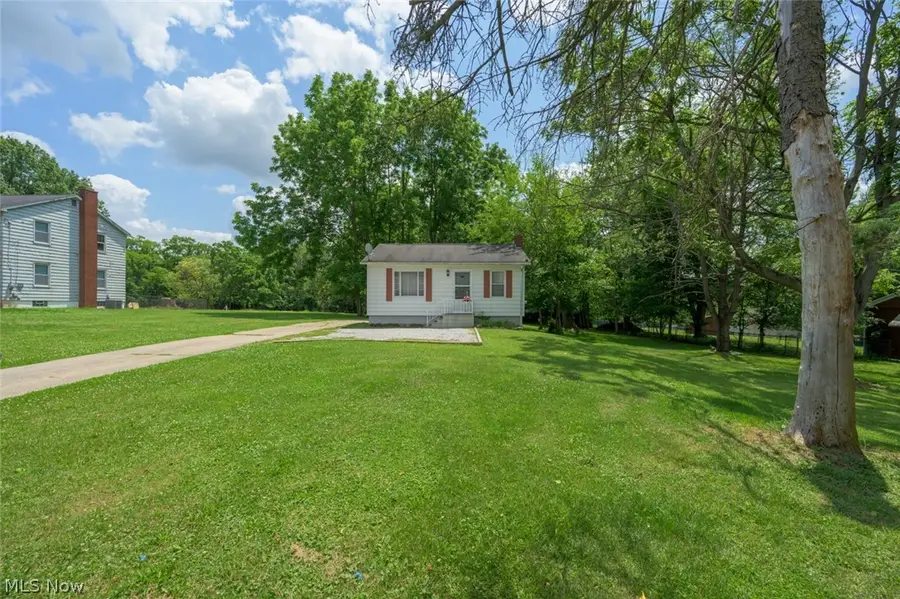 408 Newton Street, Tallmadge, OH 44278 - #2