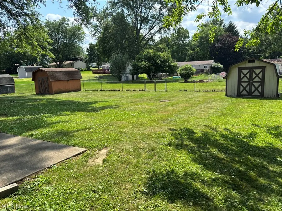 8597 Elmfield Nw Street, Canal Fulton, OH 44614 - #3