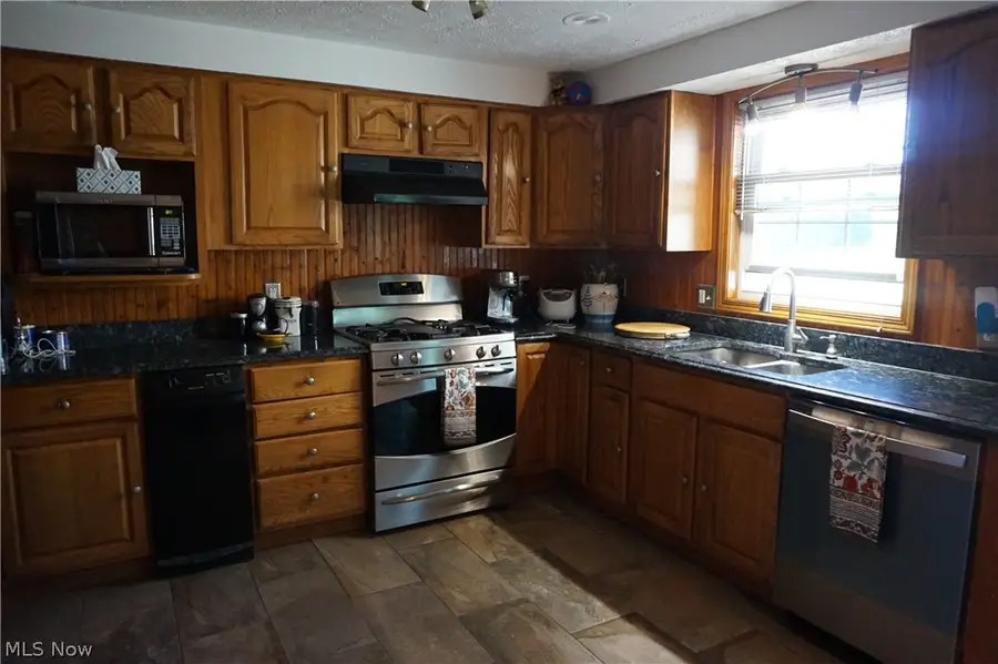 6019 New London Road, Ashtabula, OH 44004 - #3