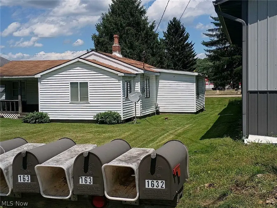 1641 Roanoke Avenue, Uhrichsville, OH 44683 - #3