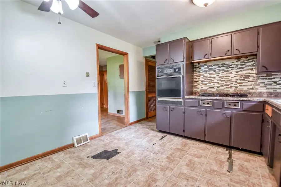 4090 N Leavitt Nw Road, Warren, OH 44485 - #3