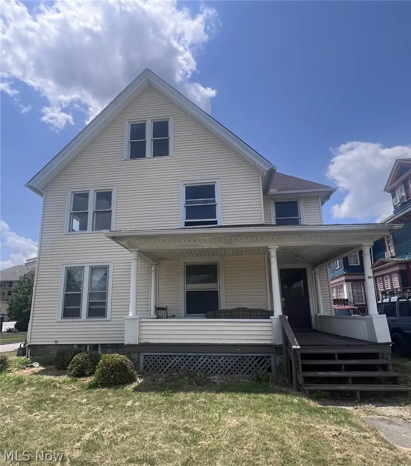 611 West Avenue, Elyria, OH 44035 - #1
