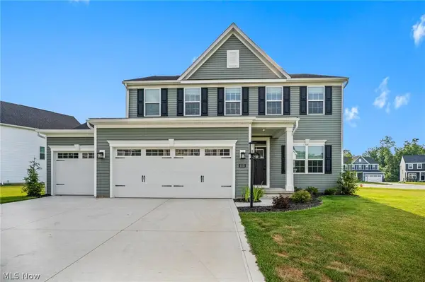 1035 Ashford Court, Columbia Station, OH 44028