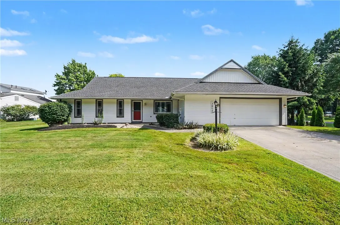 3854 Surfside Circle, Aurora, OH 44202 - #1