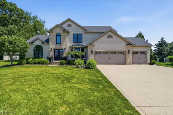 3530 Lamb Nw Circle, North Canton, OH 44720