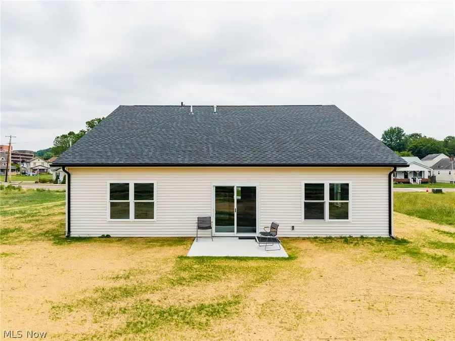 589 S 12th Street, Coshocton, OH 43812 - #3