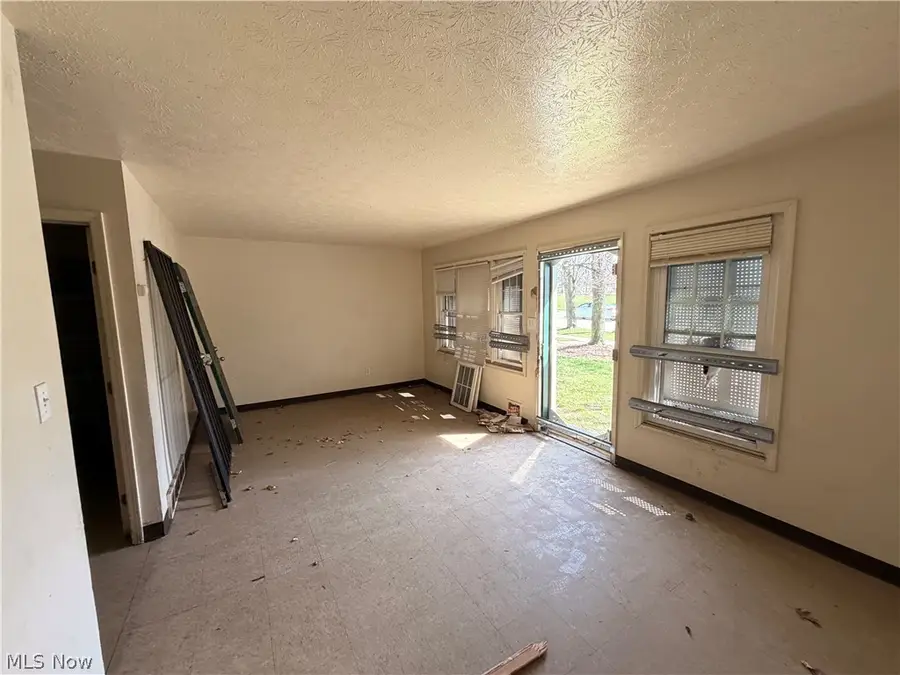 9321 Manor Avenue, Cleveland, OH 44104 - #2