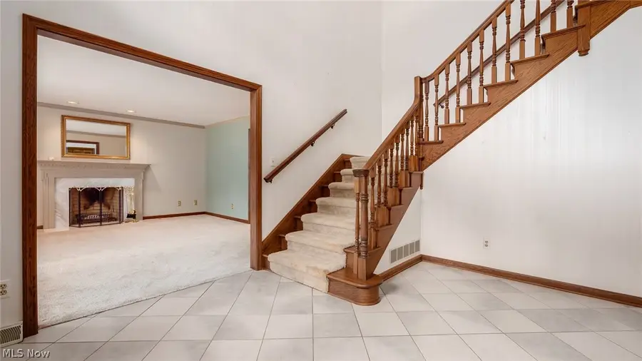 926 Southeast Court, Zanesville, OH 43701 - #3