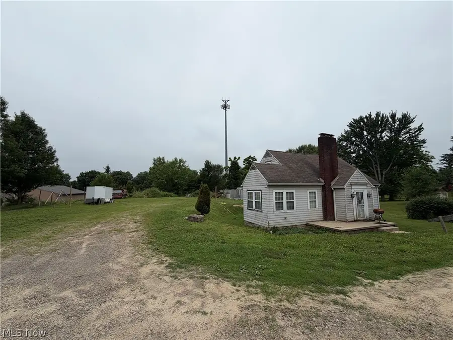 1564 Niles Cortland Road, Warren, OH 44484 - #2
