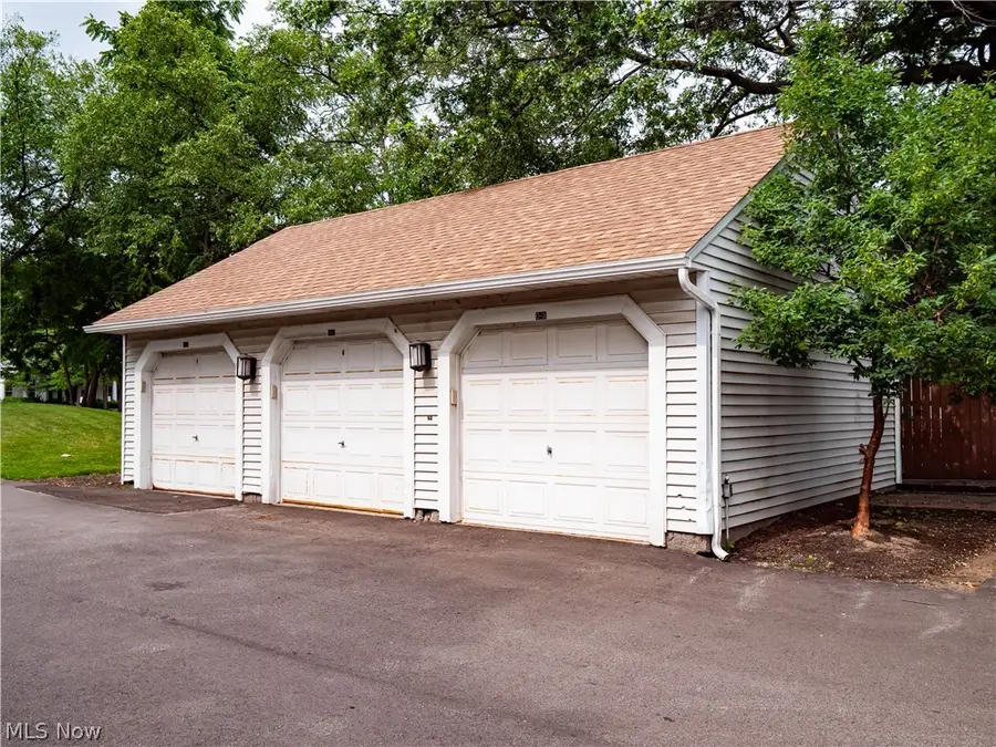 28300 Detroit Road #D3, Westlake, OH 44145 - #2