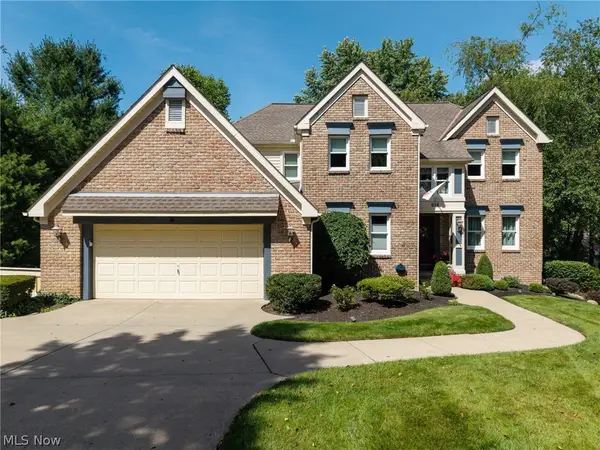 614 Red Rock Drive, Wadsworth, OH 44281