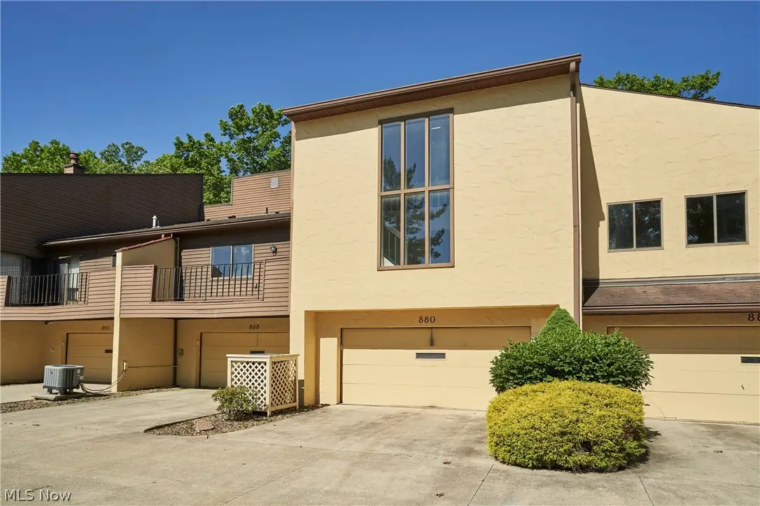 880 Hampton Ridge Drive, Akron, OH 44313 - #1
