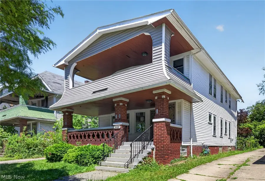 3597 E 154th Street, Cleveland, OH 44120 - #2