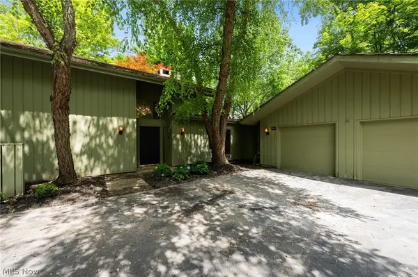 550 Russet Woods Lane #25, Aurora, OH 44202