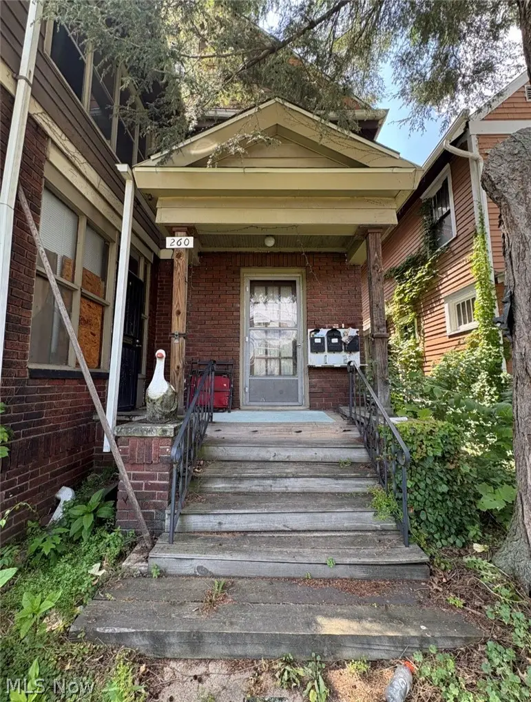 260 Oakdale Avenue, Akron, OH 44302 - #3