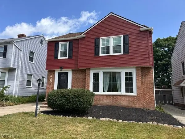 4353 Groveland Road, University Heights, OH 44118