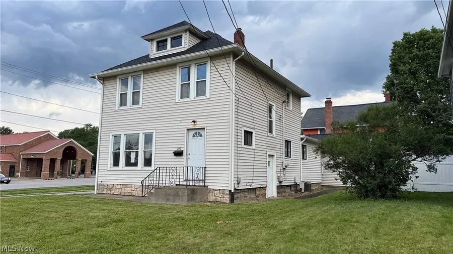 310 Broad Street, Wadsworth, OH 44281 - #2