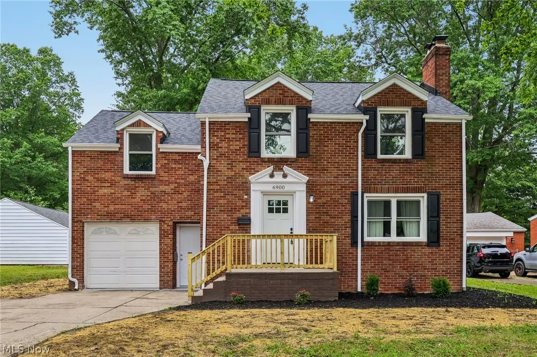 6900 Glenwood Avenue, Boardman, OH 44512 - #1