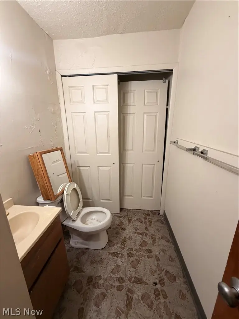 9420 Mount Auburn Avenue, Cleveland, OH 44104 - #2