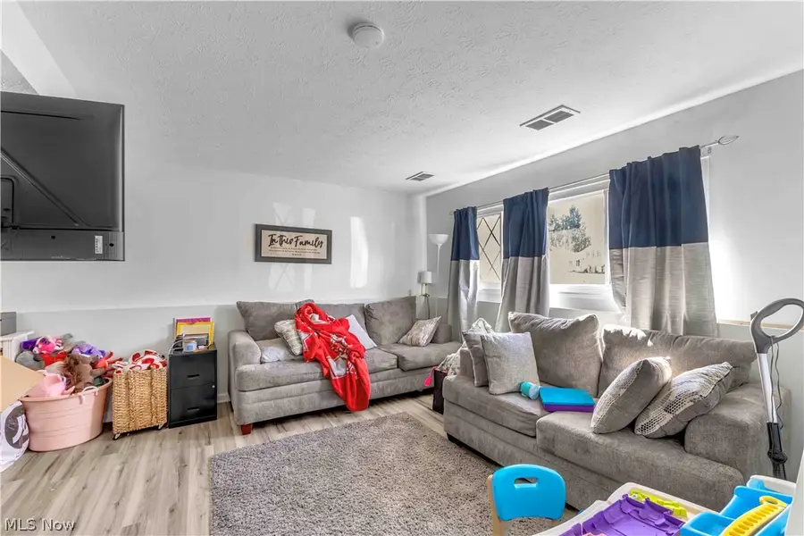 24611 Ridgeline Drive, Bedford Heights, OH 44146 - #2