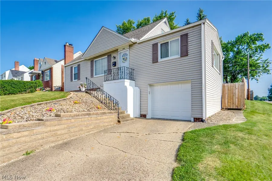 1231 Spangler Ne Street, Canton, OH 44714 - #3