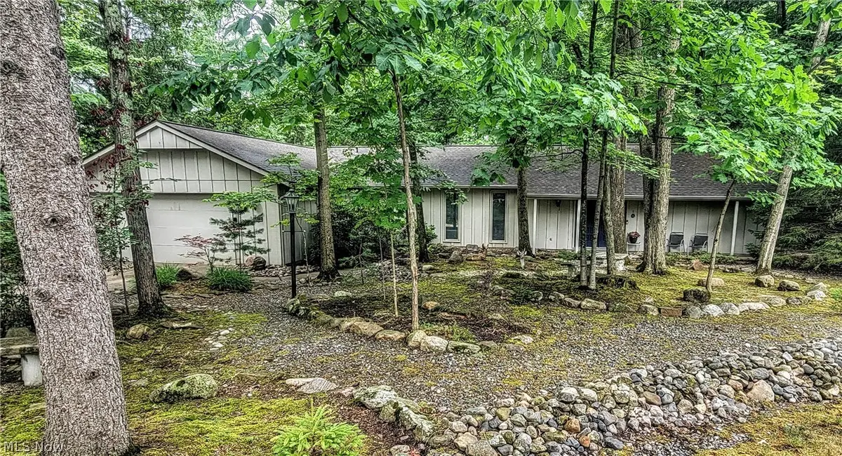 11604 Park Moss Avenue, Strongsville, OH 44136 - #1