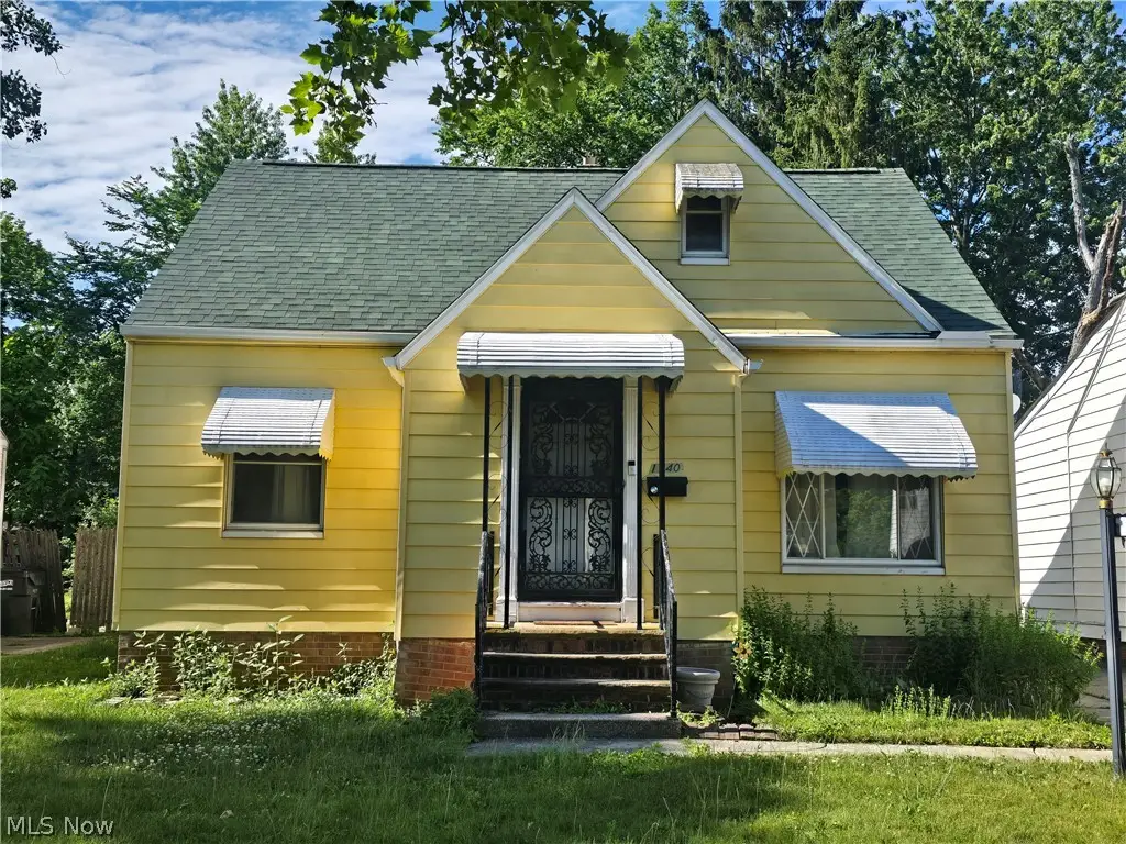 19403 Ridgewood Avenue, Warrensville Heights, OH 44122 - #1