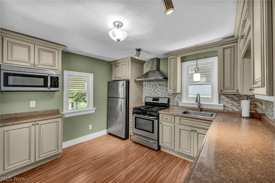 446 E Washington Street, Medina, OH 44256 - #2