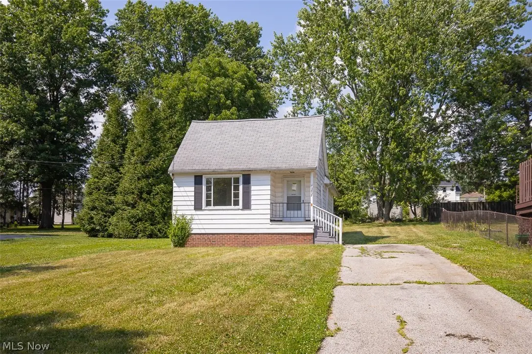 12827 Fruitside Road, Garfield Heights, OH 44125 - #1