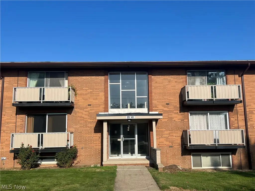 21841 River Oaks Drive #B11, Rocky River, OH 44116 - #1