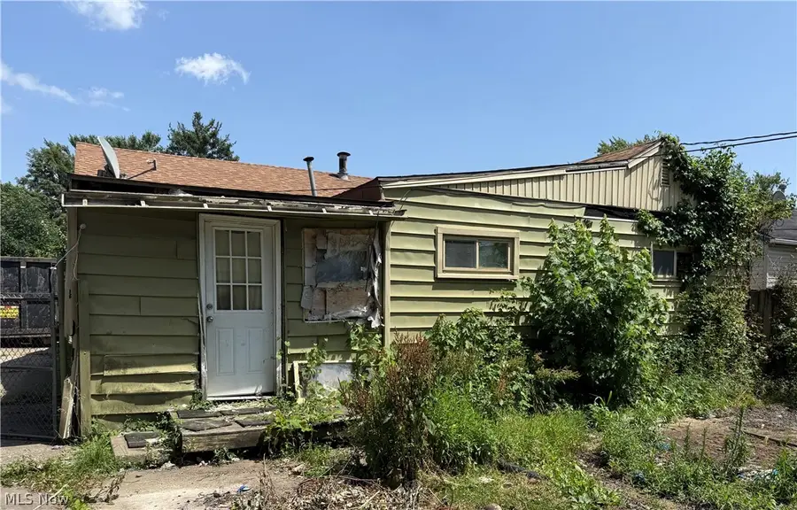 2017 Willowrow Ne Avenue, Canton, OH 44705 - #3