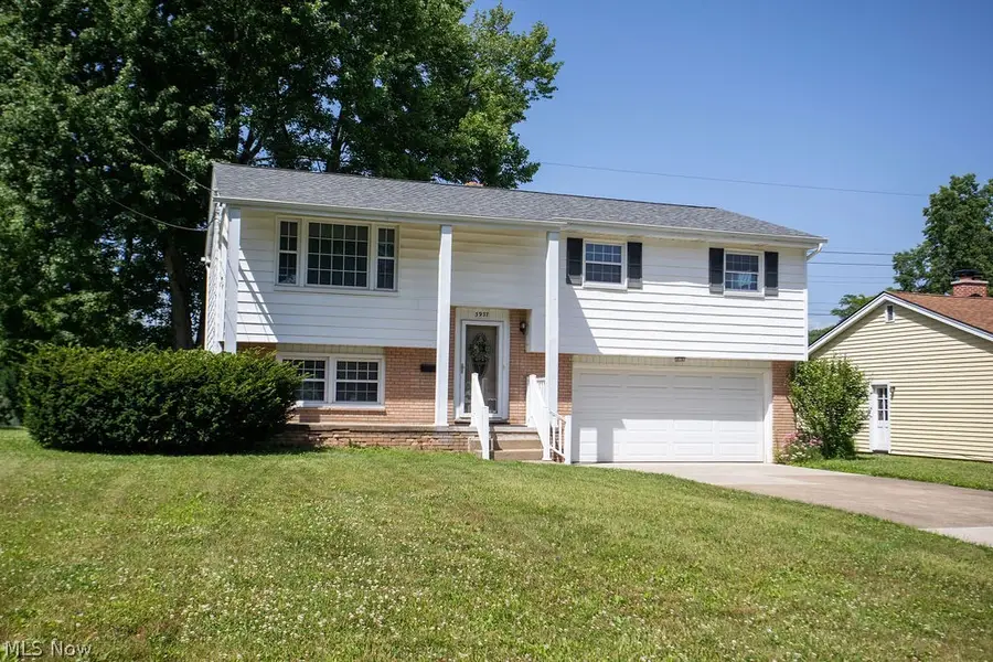 3937 S Schenley Avenue, Youngstown, OH 44511 - #3