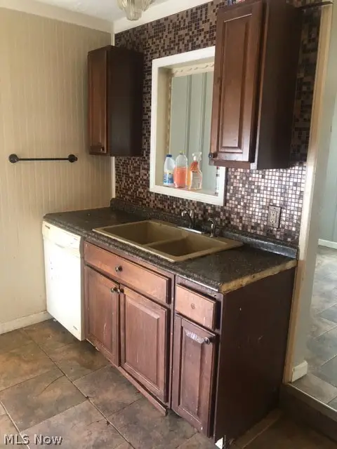 21507 Franklin Road, Maple Heights, OH 44137 - #2