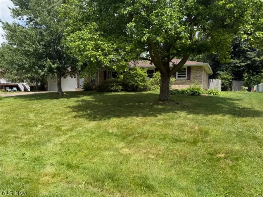 1333 Clarence Nw Street, Uniontown, OH 44685 - #3