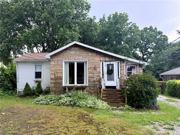 436 Loomis Avenue, Cuyahoga Falls, OH 44221
