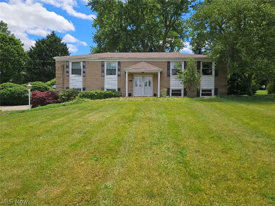 8162 Mona Sw Street, Navarre, OH 44662 - #3